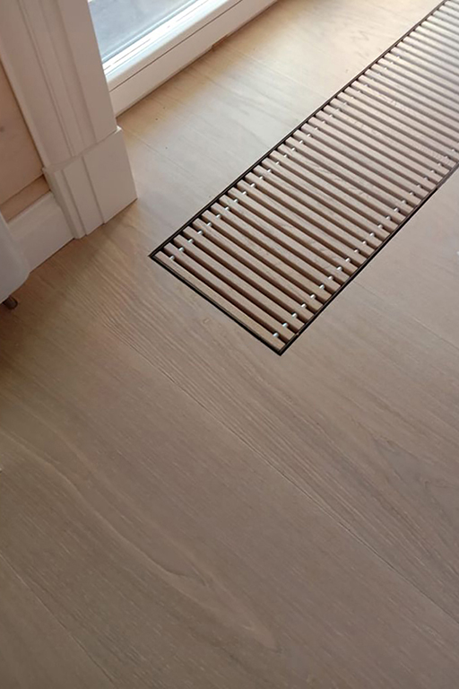 Continental oak Prime Select wide plank on underfloor heating.
